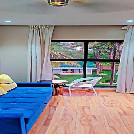 Paramount Riverfront Resort & Spa, カルジャット エクステリア 写真